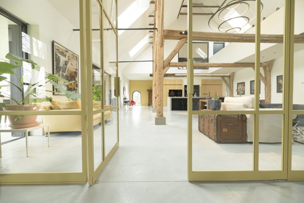 betonvloer, design, gevlinderd, woonbeton, betonvloeren de ronde